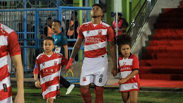 Madura United FC Pulangkan Gelandang Hugo Gomes
