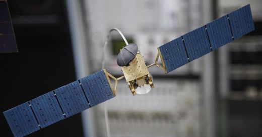 Satelit Telkom 1 Dilaporkan Hancur Berkeping-keping