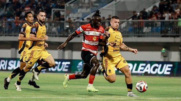 Baloteli Pasang Target Tiga Poin Hadapi Mantan Klubnya